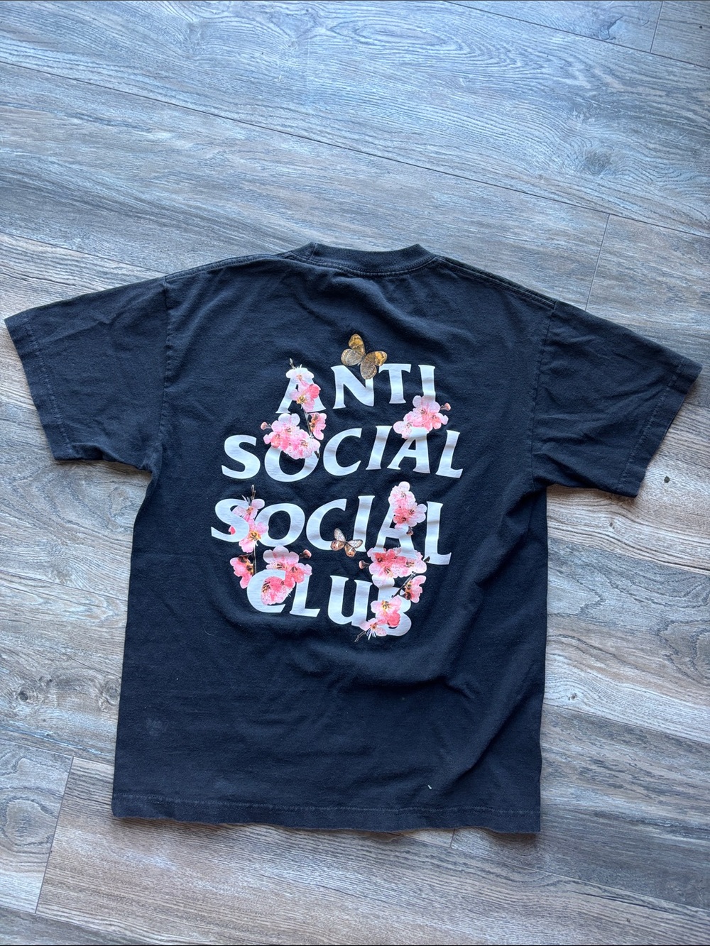 ASSC - Anti Social Social Club T-Shirt Men’s medium - Butterfly & Floral Print